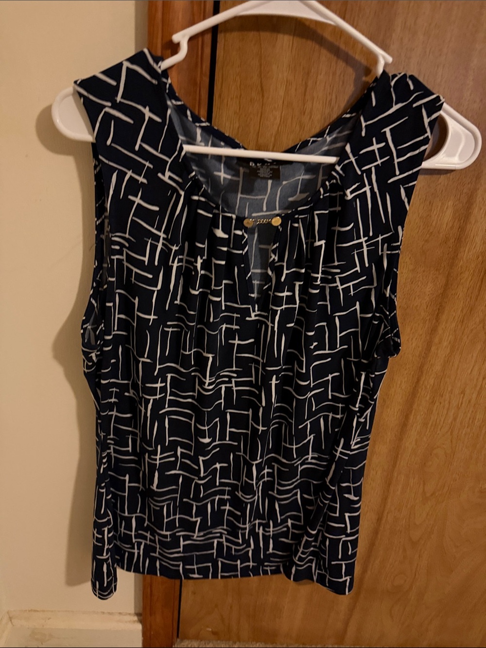 DKNY Navy Blue & White Patterned Sleeveless Camisole